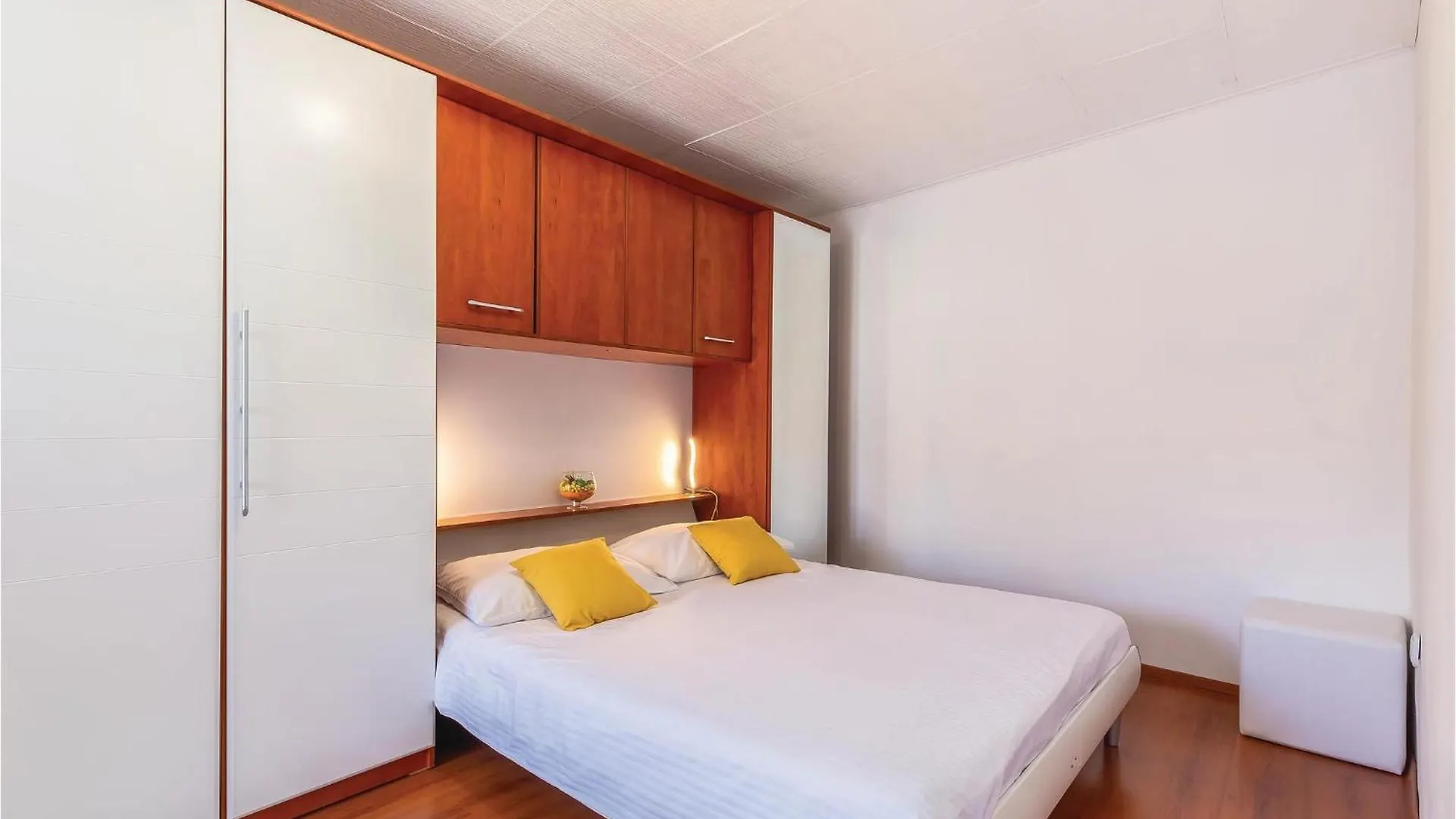 펜션 3 Bedroom Nice Home In 코스트레나