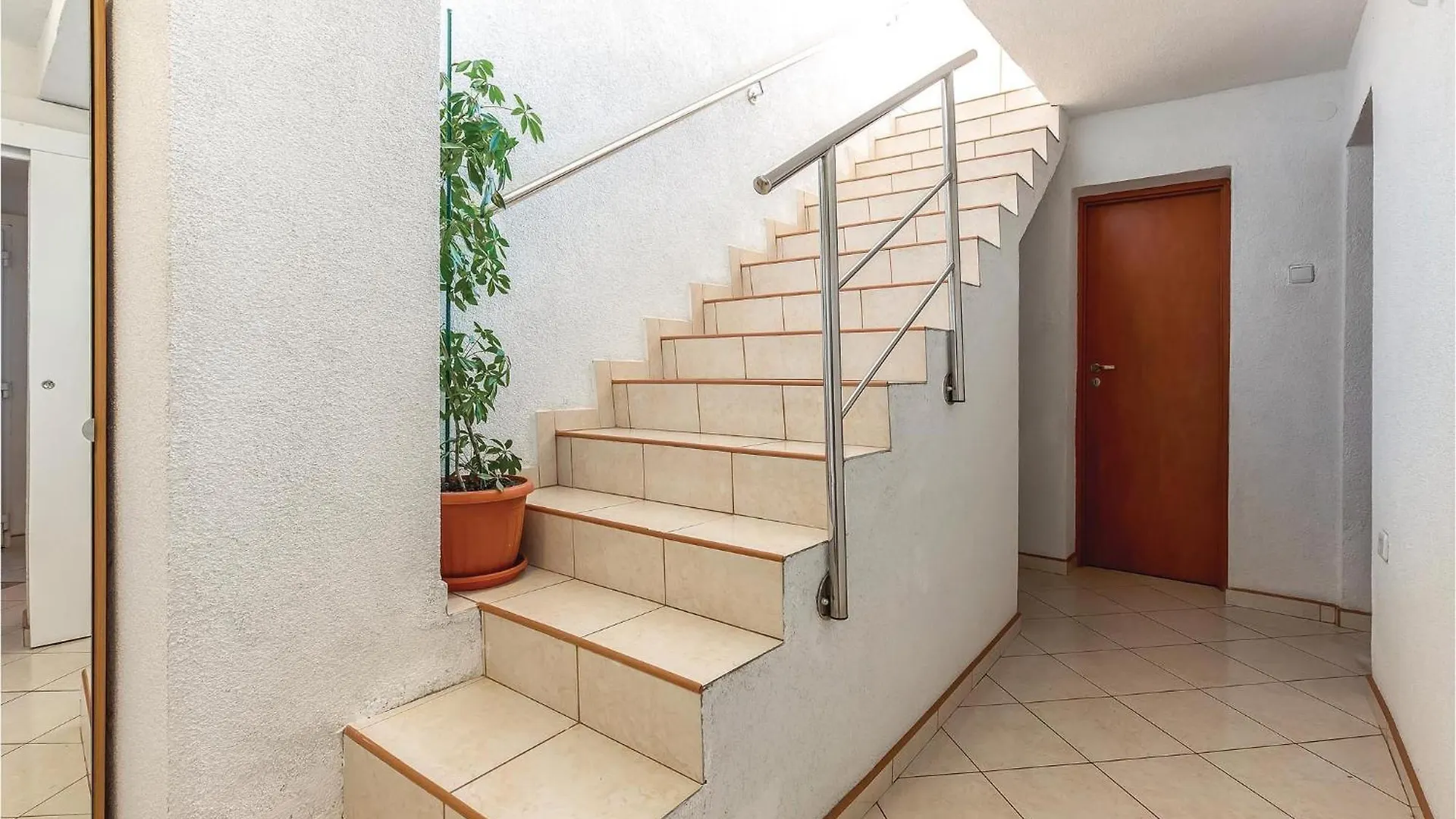 Semesterbostad 3 Bedroom Nice Home In Kostrena Kroatien